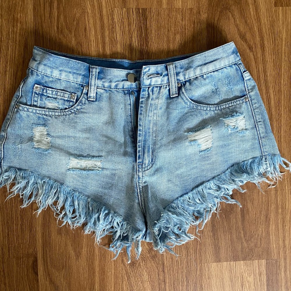 Size Medium Born Primitive Jean Shorts